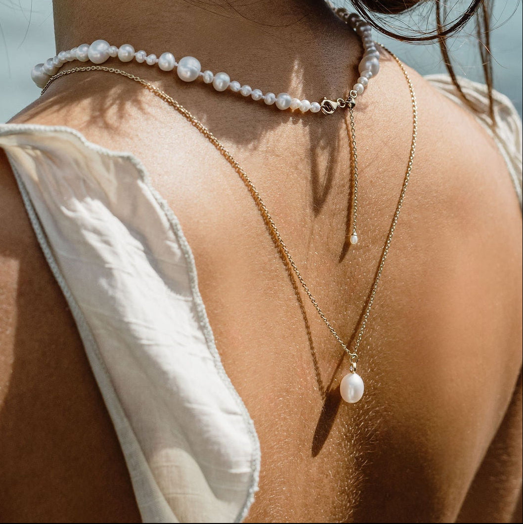 Threaded Pearl Necklace - White Sapphire