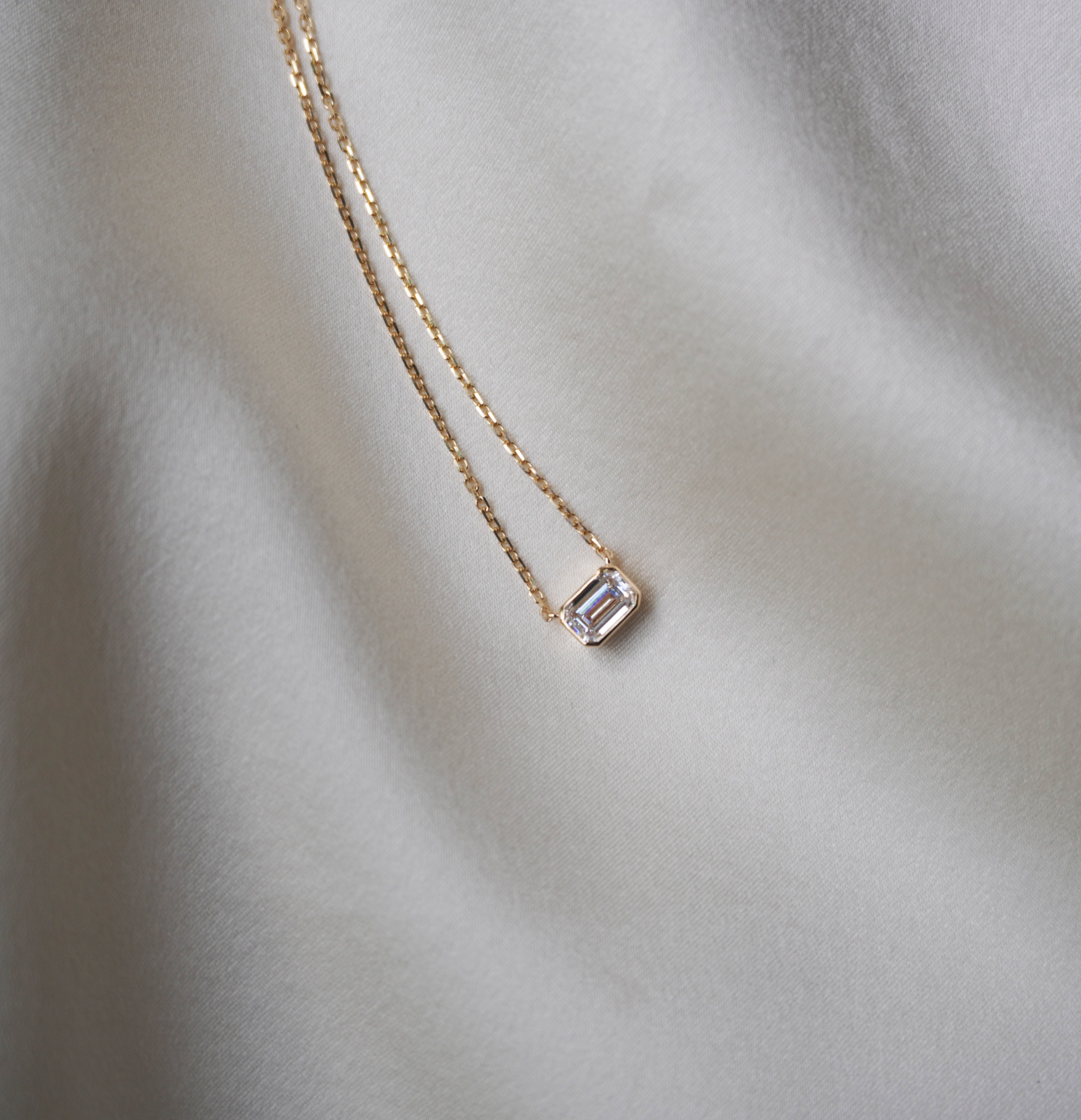 18kt Solid Gold Large Diamond Necklace