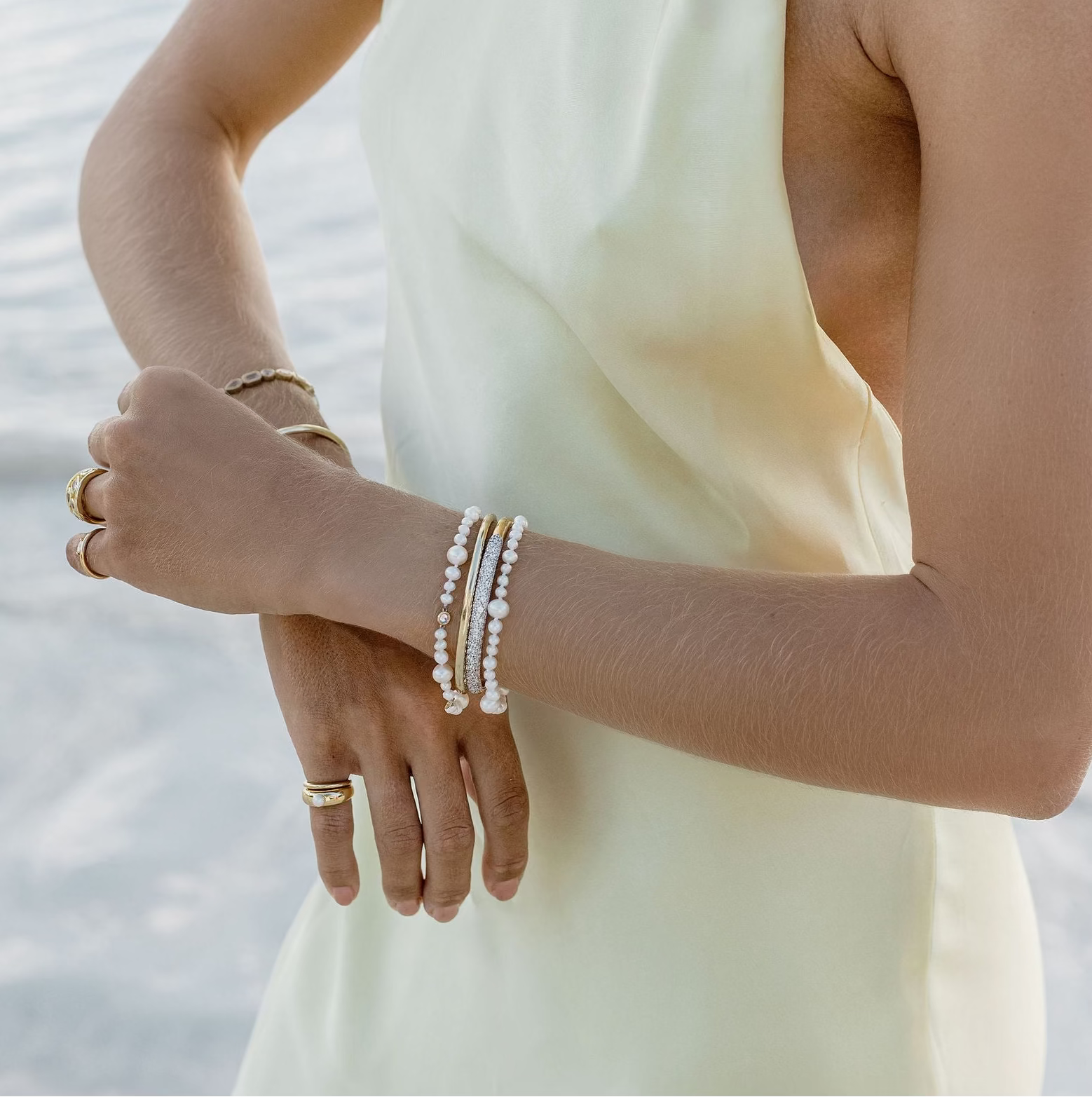 Threaded Pearl Bracelet - White Sapphire