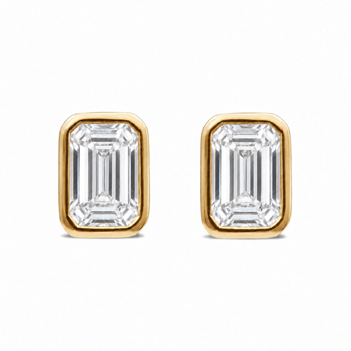 Chloe Studs - Moissanite