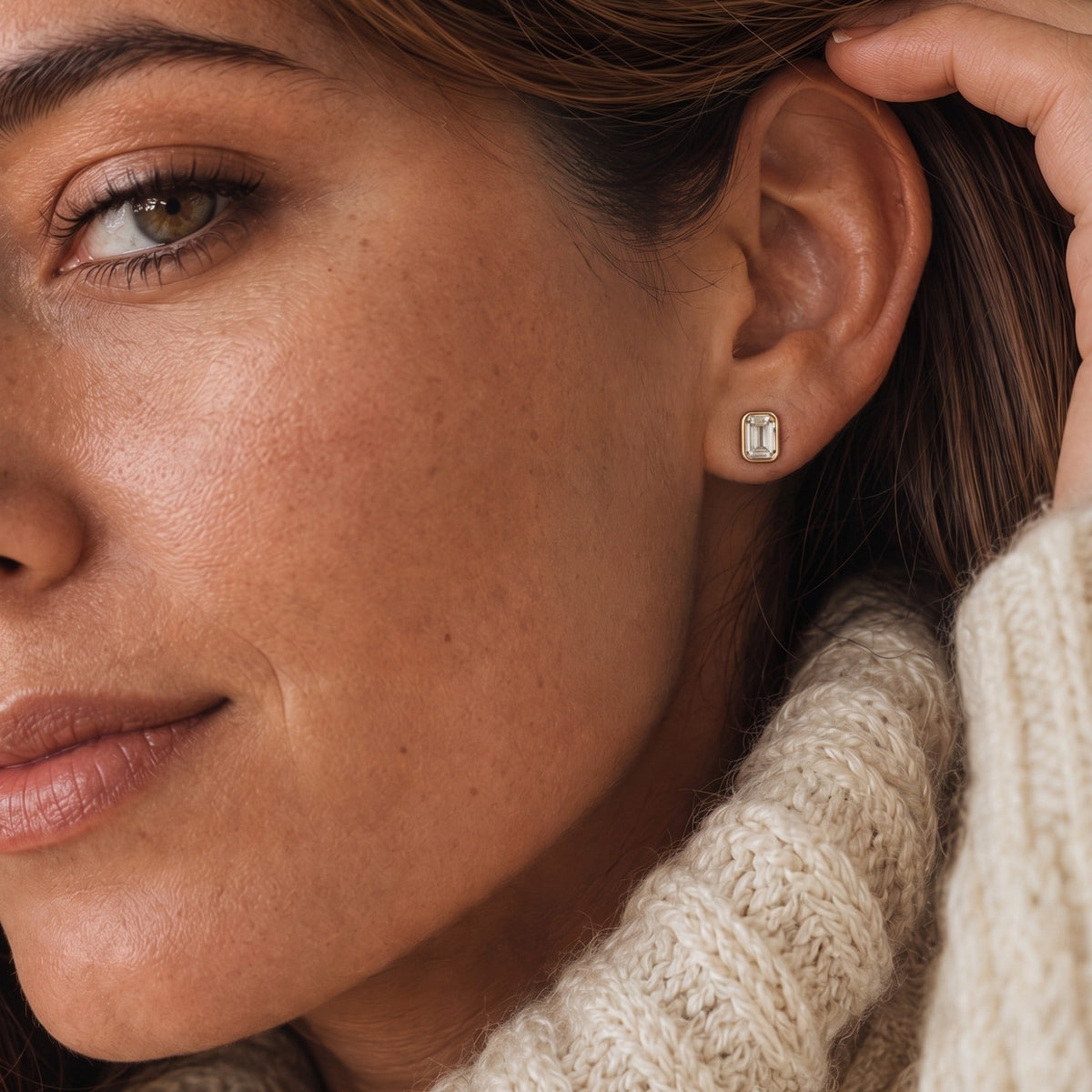 Chloe Studs - Moissanite