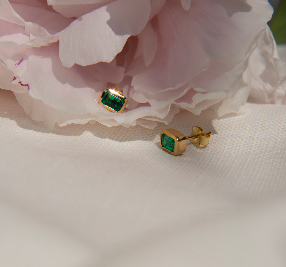 Chloe Emerald Stud Earrings