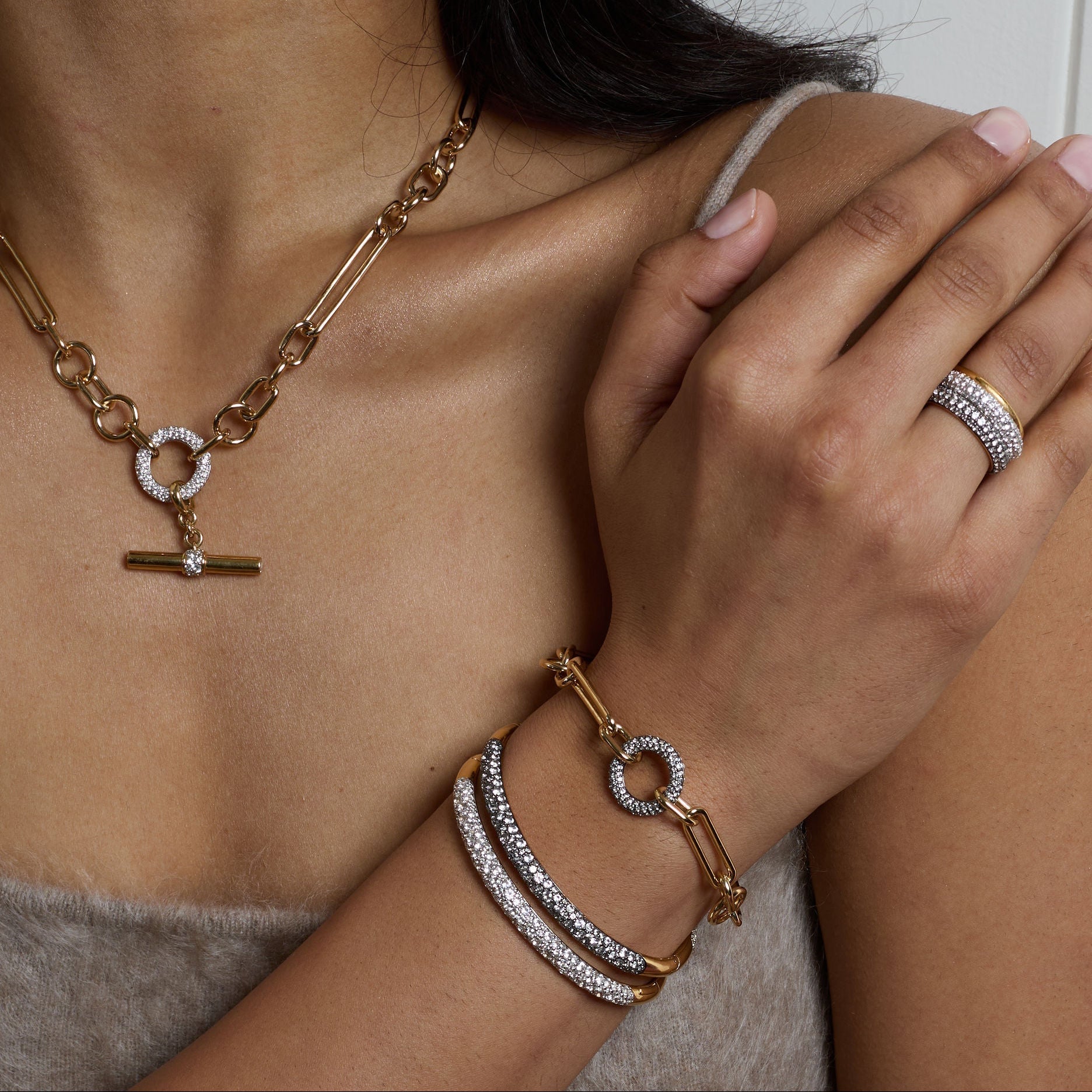 Halo Ring - Black Gold