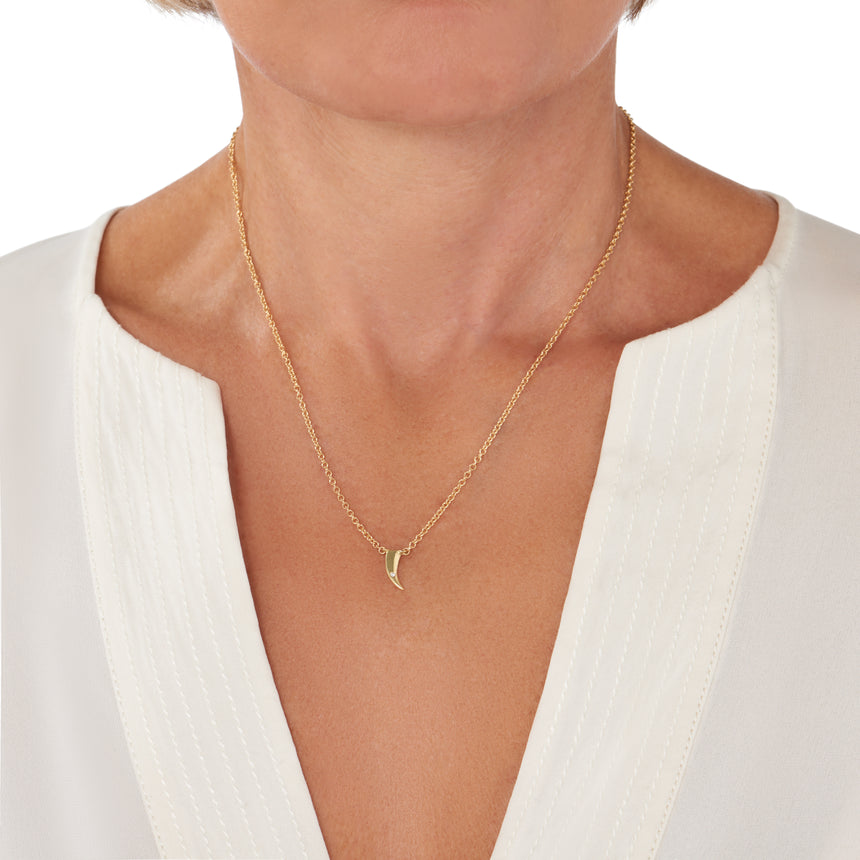 Flat Tusk Necklace - Single Diamond
